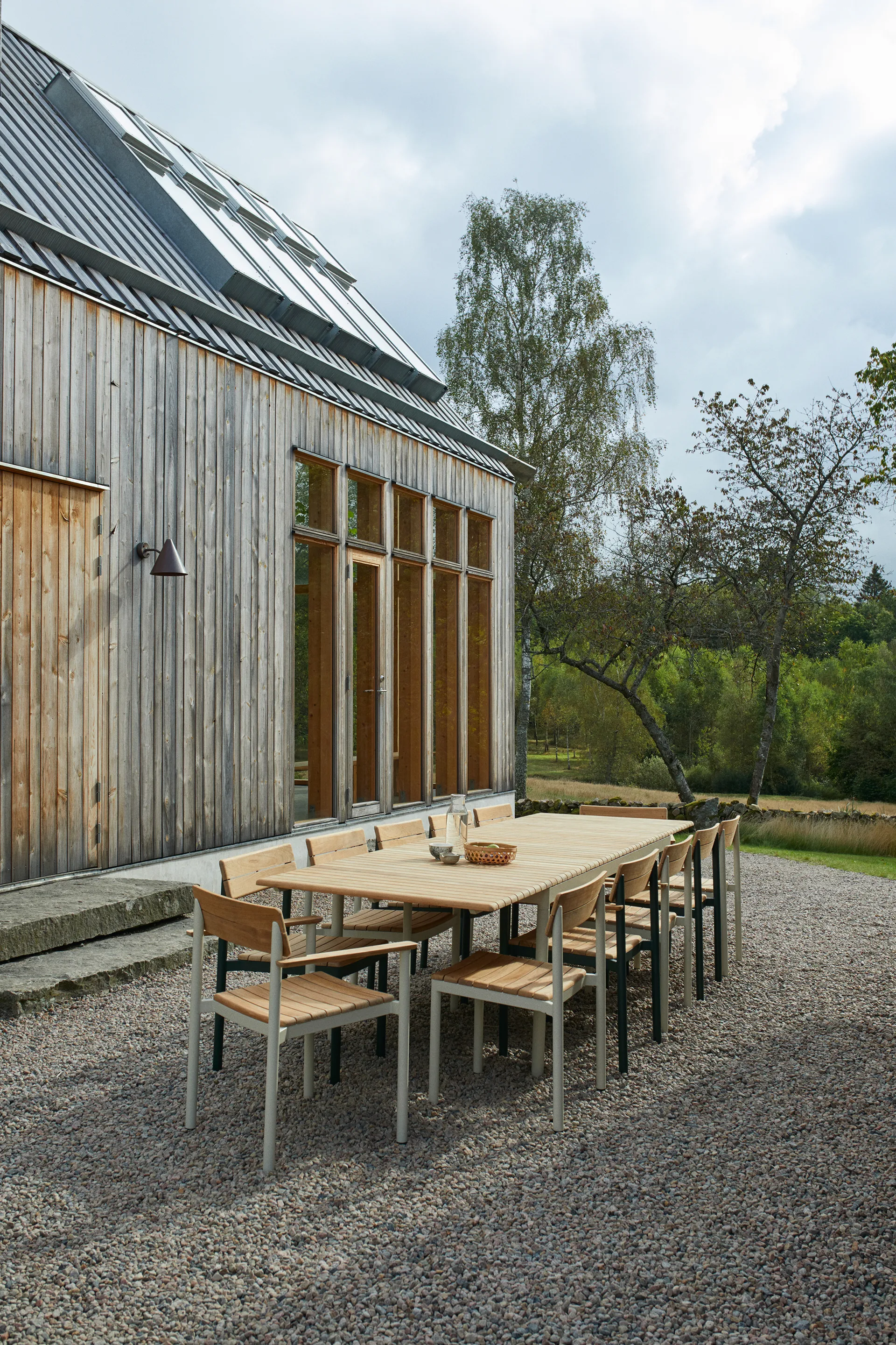 Pelagus karmstol teak, Light ivory Fritz Hansen