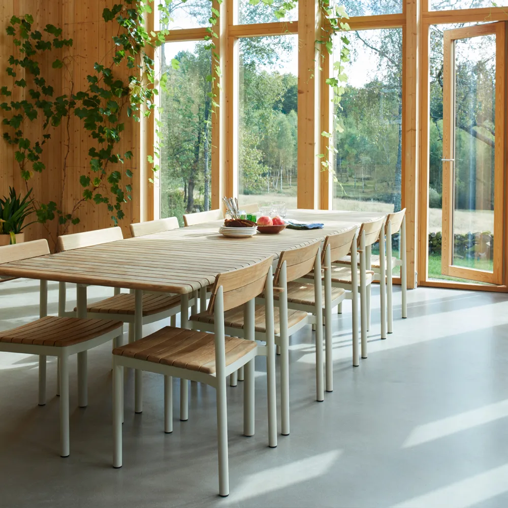 Pelagus matbord teak 214x90,5 cm, Light ivory Fritz Hansen