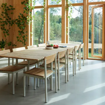 Pelagus matbord teak 214x90,5 cm - Light ivory - Fritz Hansen