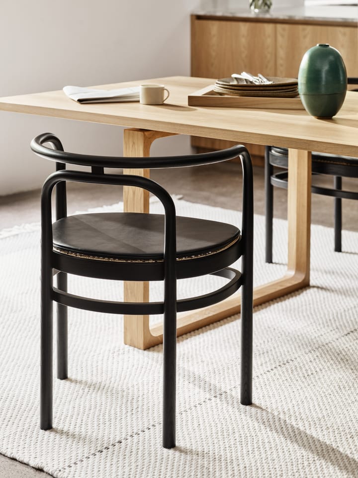 PK15 karmstol, Svart ask-rotting natur Fritz Hansen