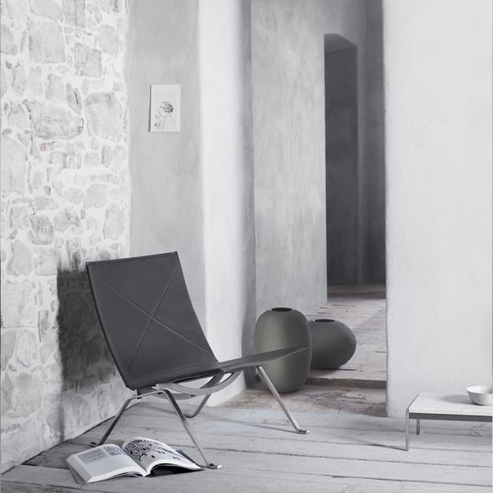 PK22 fåtölj - Leather embrace concrete - Fritz Hansen