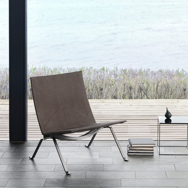 PK22 fåtölj, Leather grace walnut Fritz Hansen