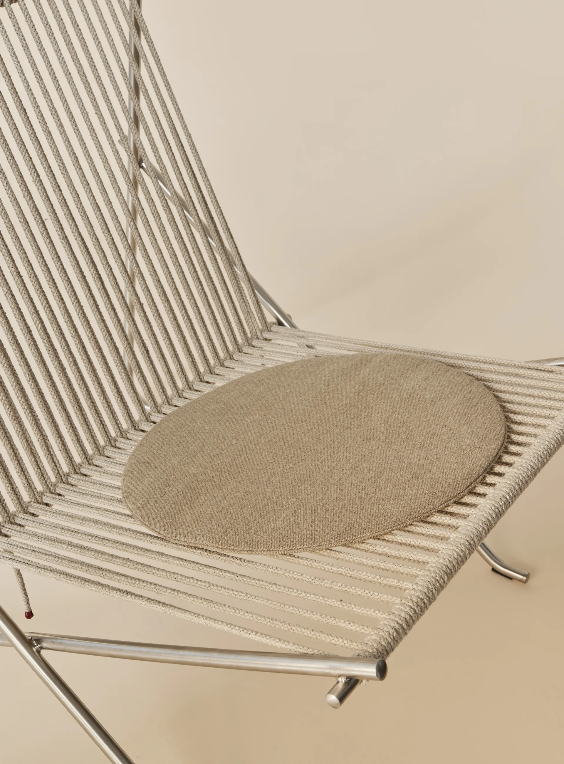 PK4 loungestol med dyna, Rostfritt stål-natur-natur Fritz Hansen