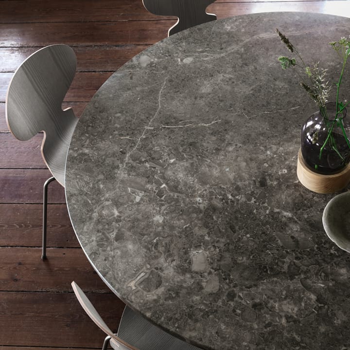 PK54 bord Ø140 cm - Honed marble beige-steel - Fritz Hansen