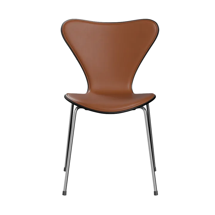 Sjuan 3107 framsidesklädd stol - Essential walnut läder (brun)-svart ask-krom - Fritz Hansen