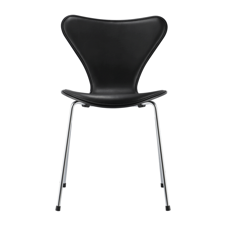 Sjuan 3107 framsidesklädd stol kampanj - läder wild black-svart ask-krom - Fritz Hansen