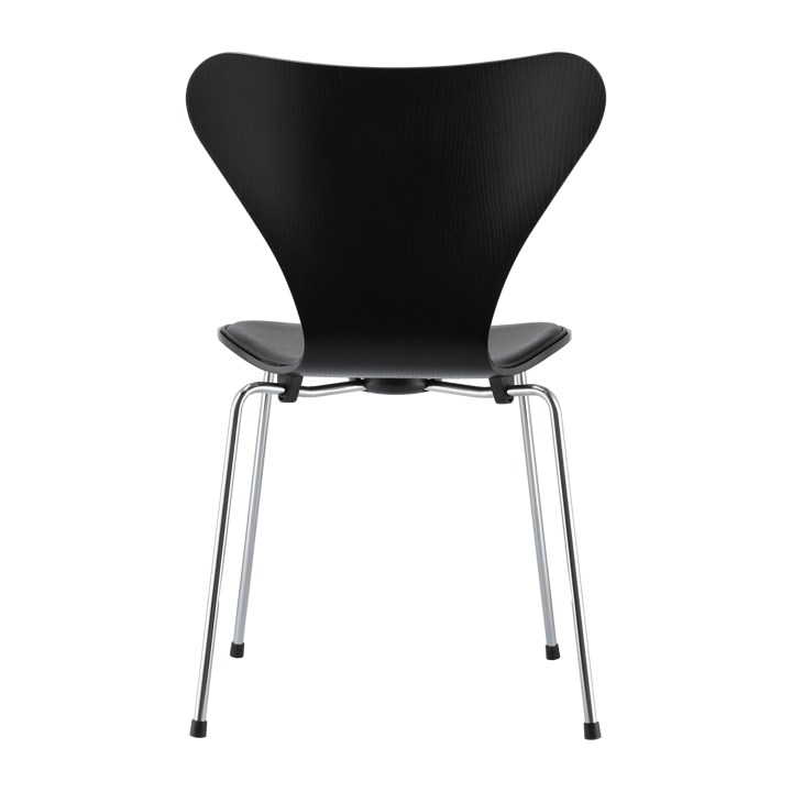 Sjuan 3107 framsidesklädd stol kampanj, Läder Wild black-svart ask-krom Fritz Hansen