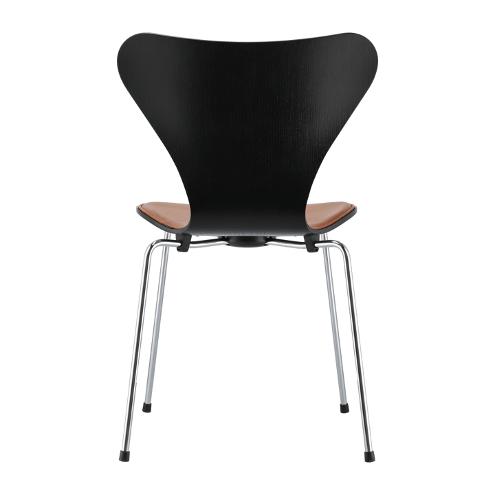 Sjuan 3107 framsidesklädd stol kampanj, Läder Wild walnut-svart ask-krom Fritz Hansen