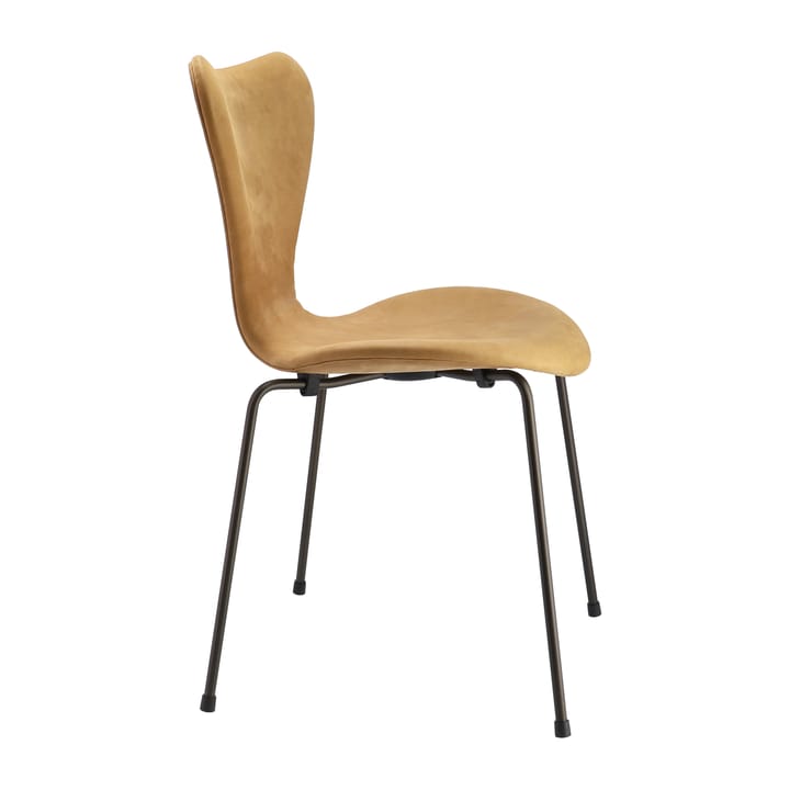 Sjuan 3107 helklädd Stol Special Edition - Dunes Cognac-brown - Fritz Hansen