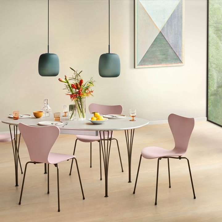 Sjuan 3107 stol - pale rose, färgad ask, kromat stålstativ - Fritz Hansen