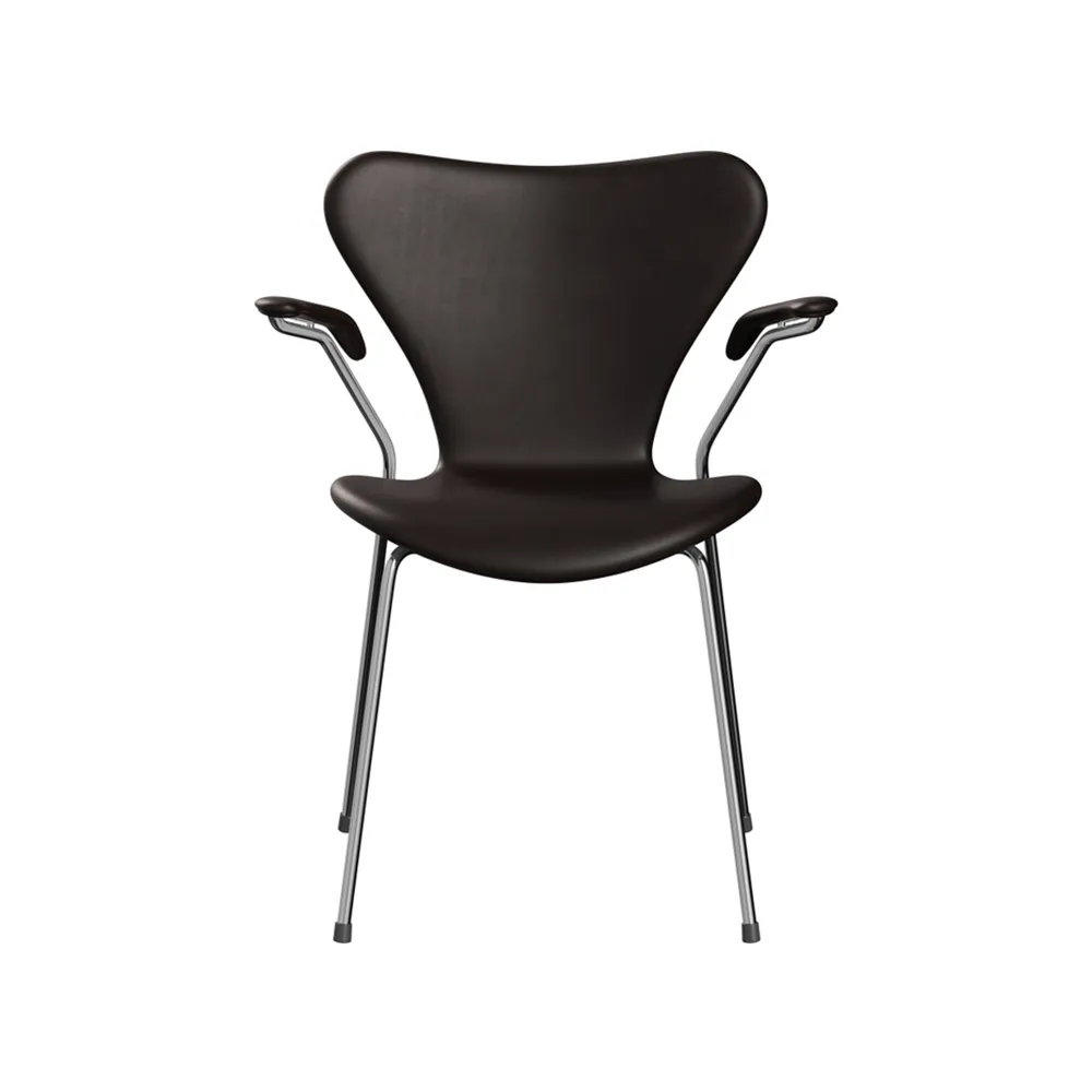 Sjuan 3207 helklädd karmstol, Leather grace brown Fritz Hansen