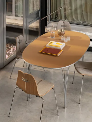 Superellipse B616 matbord 170x100 cm - Amber, 170x100x72 cm - Fritz Hansen