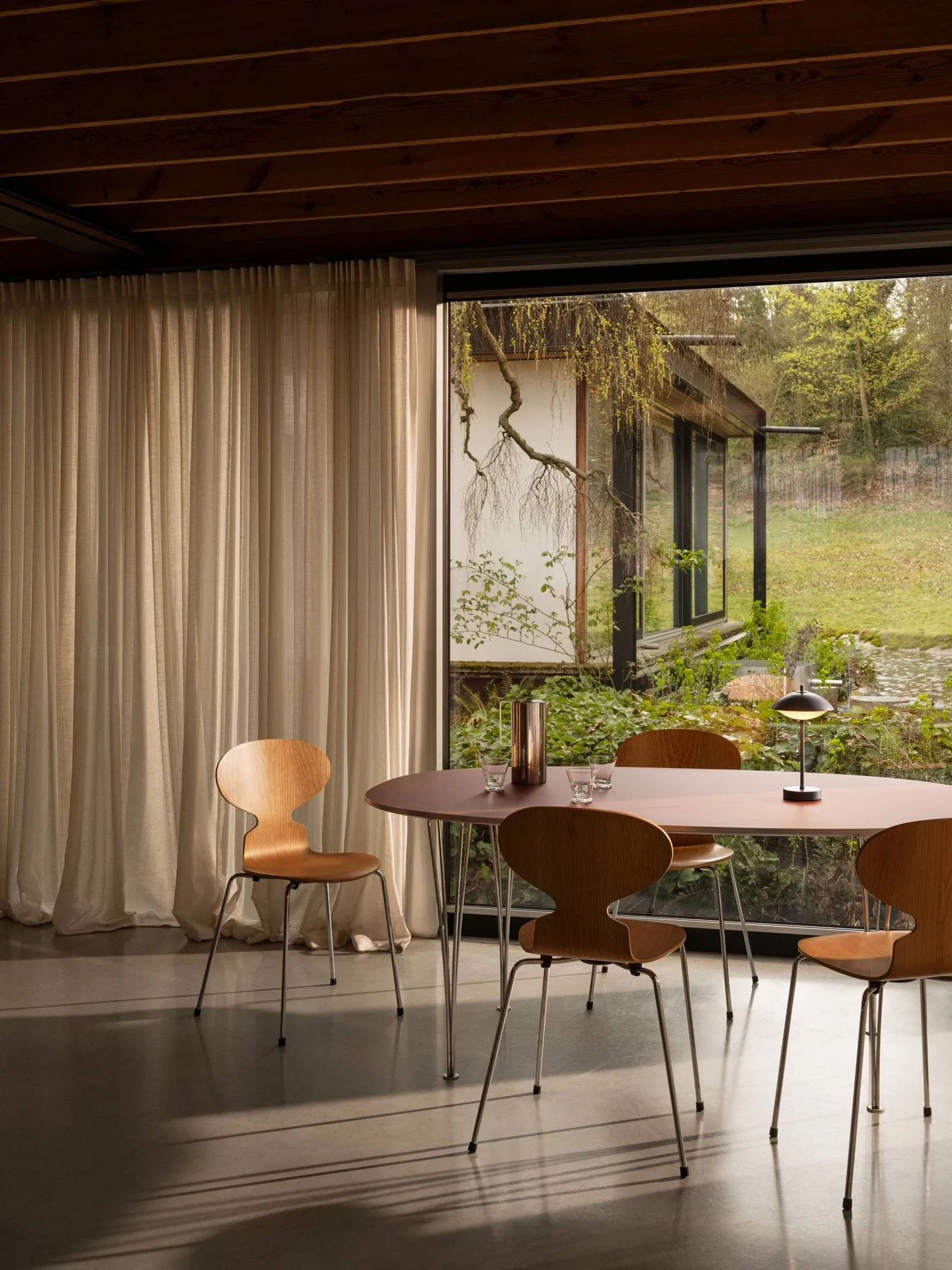 Superellipse B616 matbord 170x100 cm, Rusty red, 170x100x72 cm Fritz Hansen