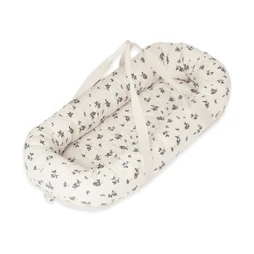 Blueberry satin quiltad babynest - 43x87x16 cm - Garbo&Friends