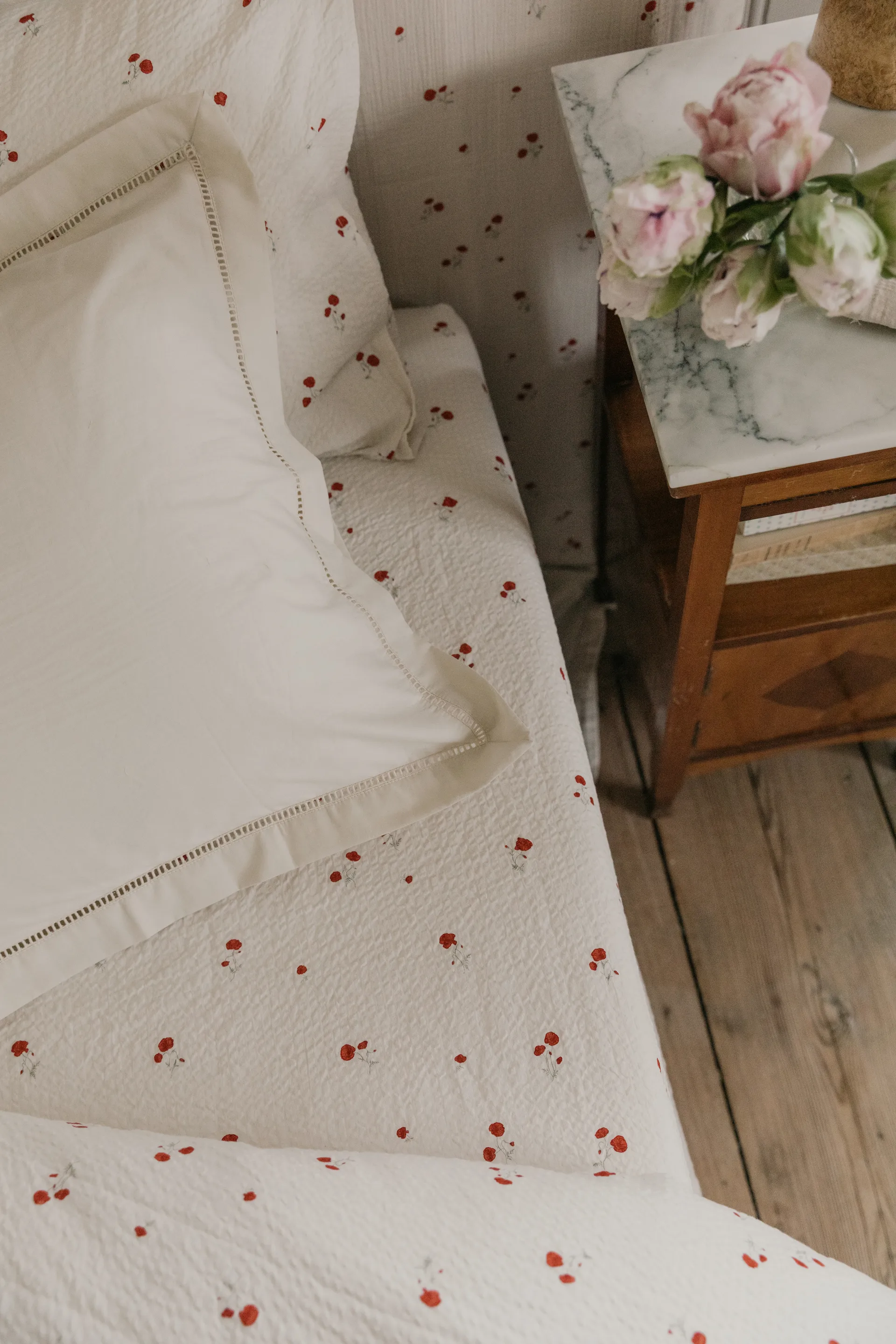 Poppy Seersucker dra-på-lakan, 180x200x30 cm Garbo&Friends