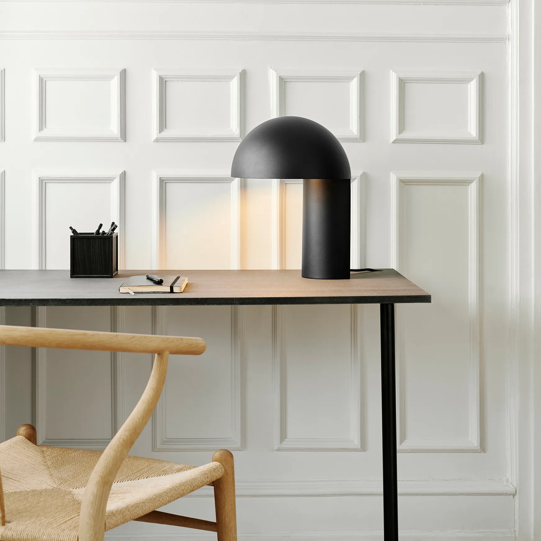 Leery bordslampa 40 cm, Svart Gejst