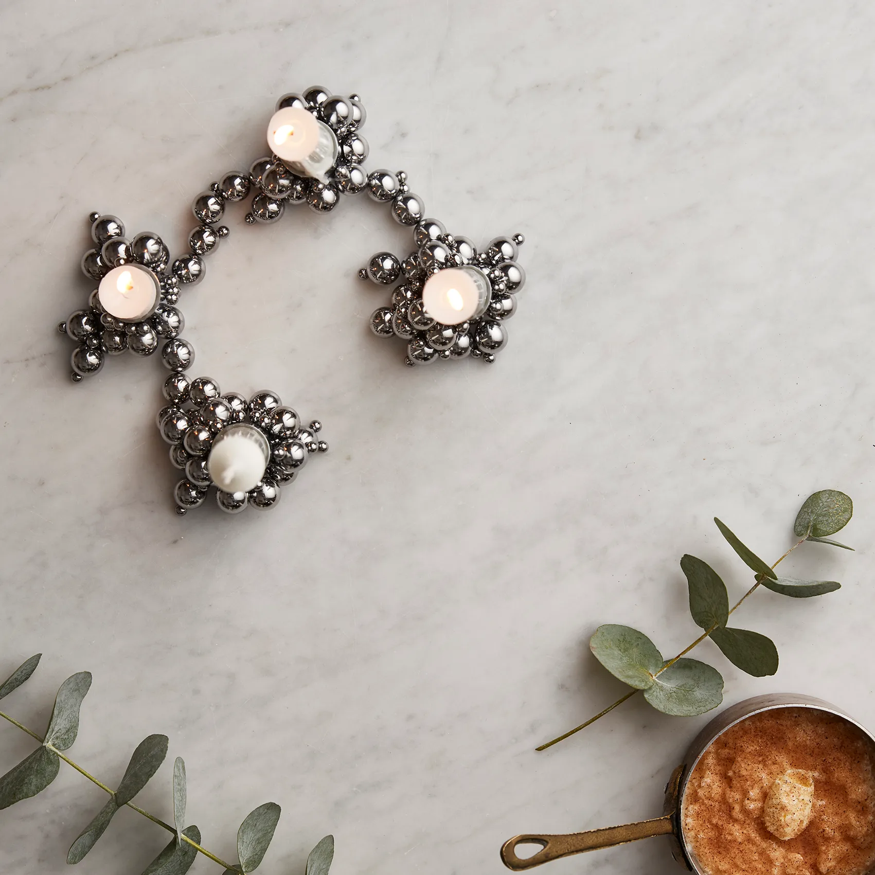 Molekyl ljusstake 4, Krom Gejst