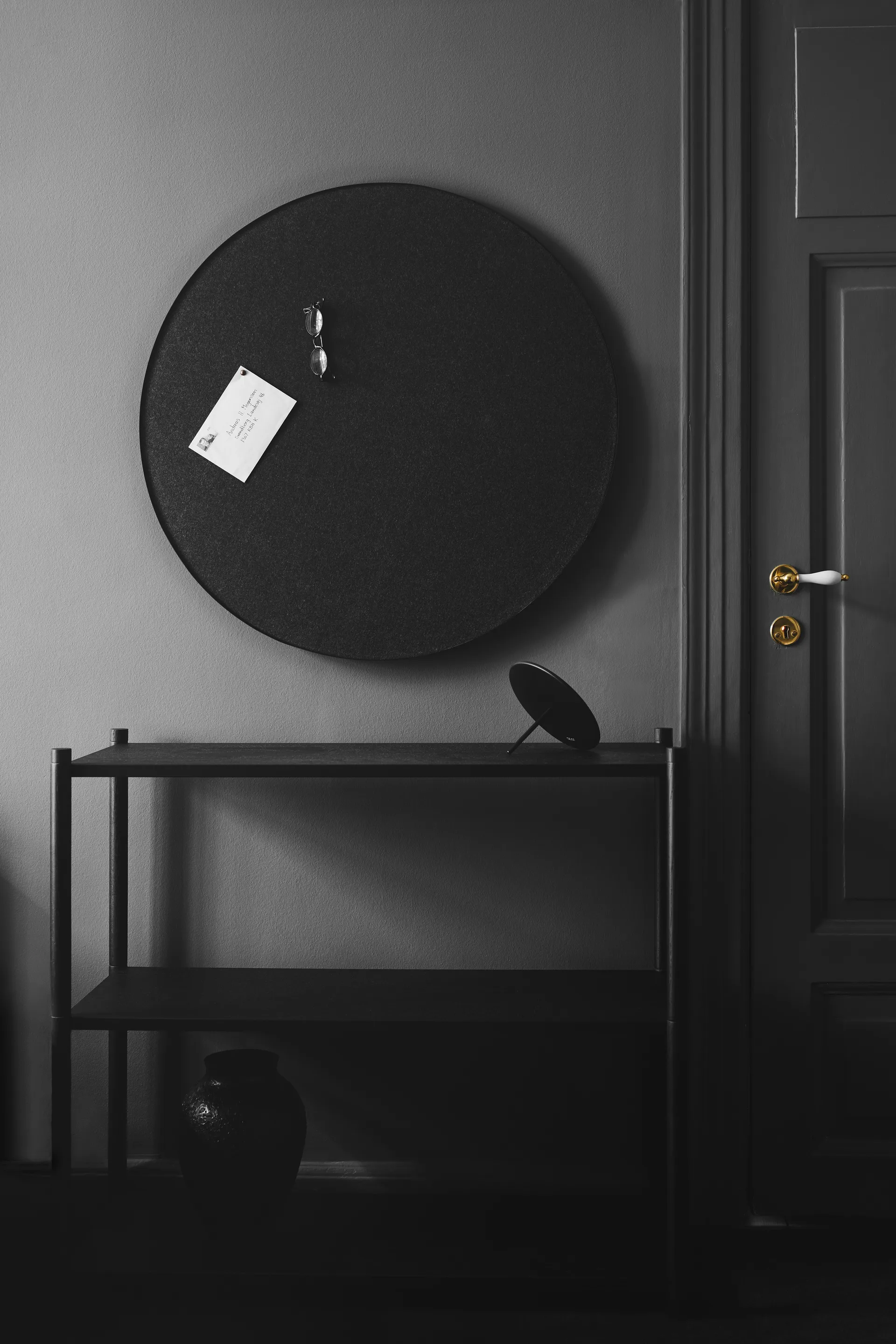 Retell pinboard anslagstavla Ø80 cm, Svart Gejst