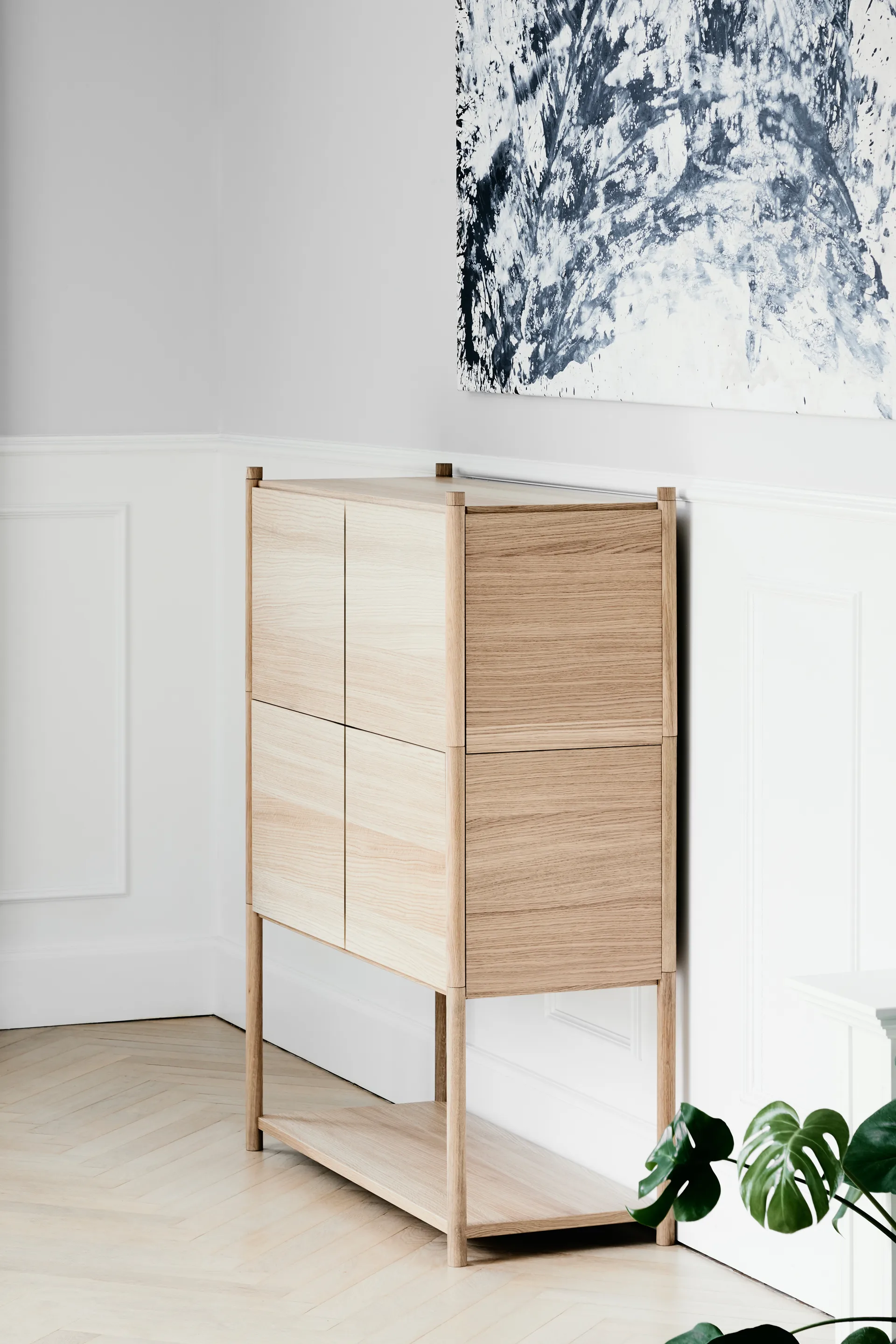 Sceene bookcase E, Ljus ek Gejst