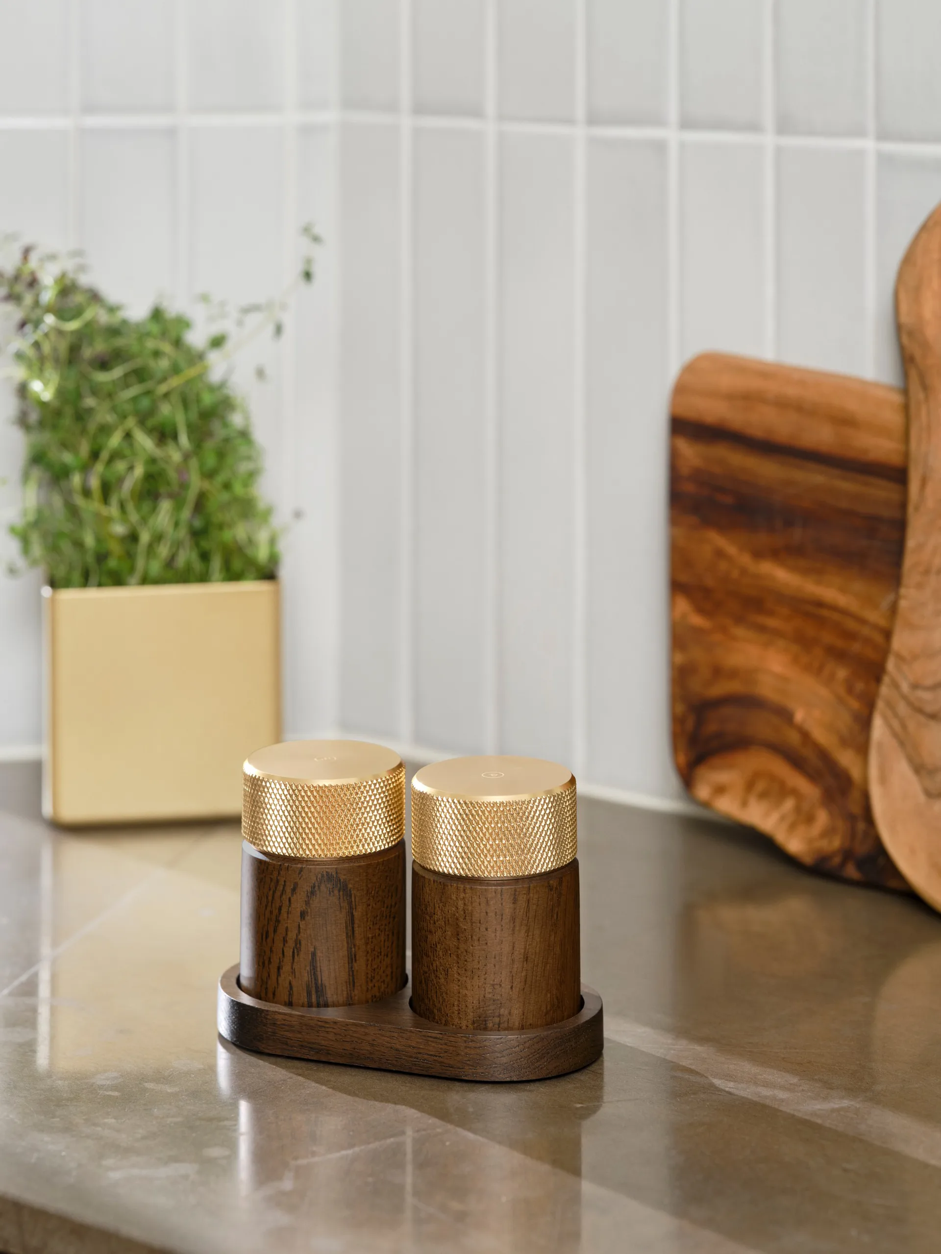 Sina salt-och pepparkvarn 6 cm, Mörk ask-mässing Gejst