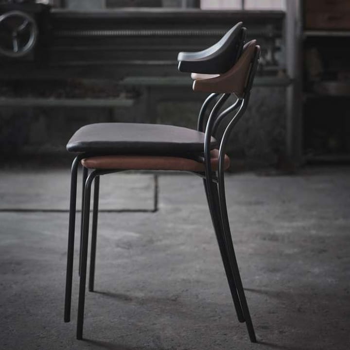 Hilma stol stålstativ - Svart läder-Svart-Svart trä - Gemla