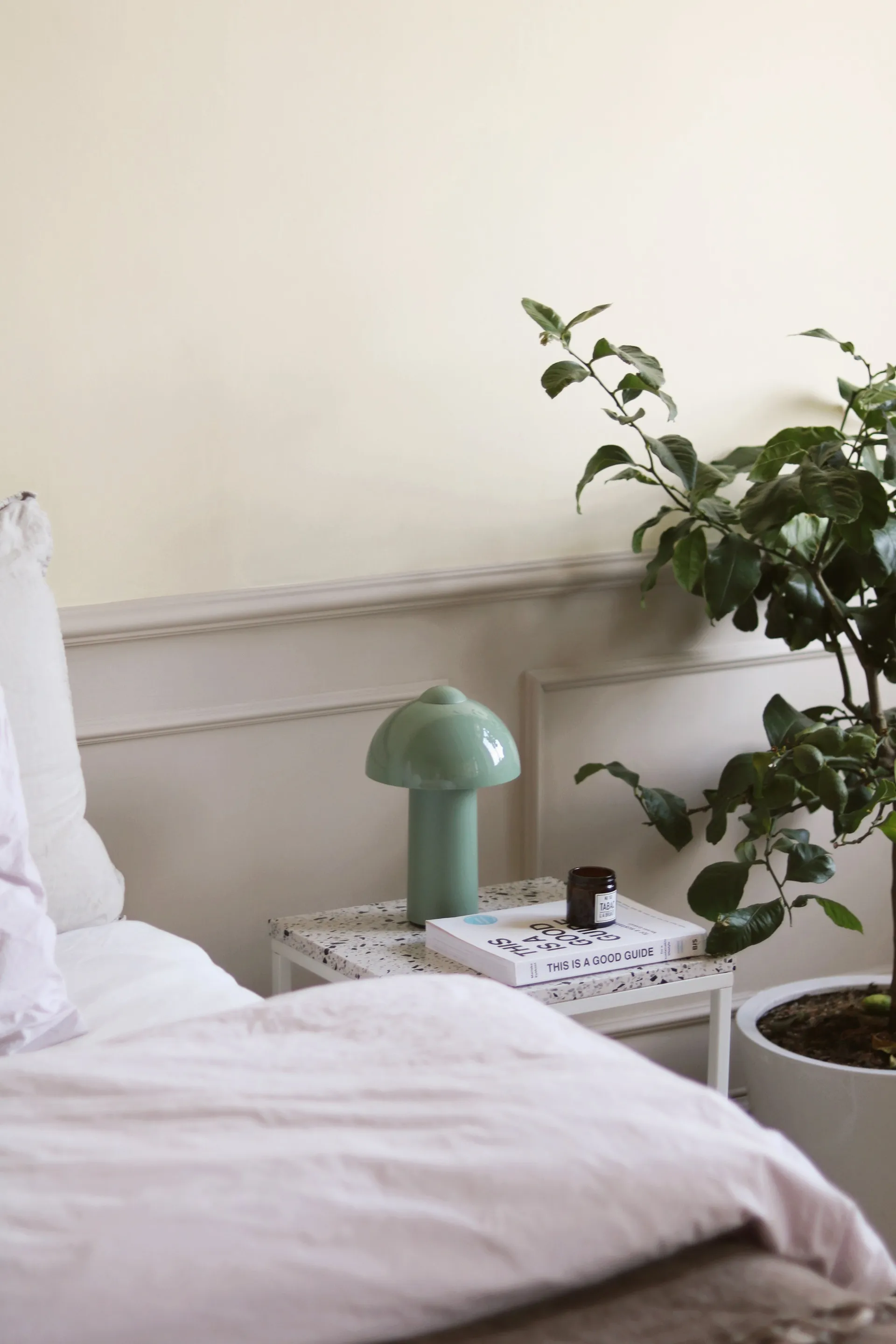 Buddy portabel bordslampa, Grön Globen Lighting