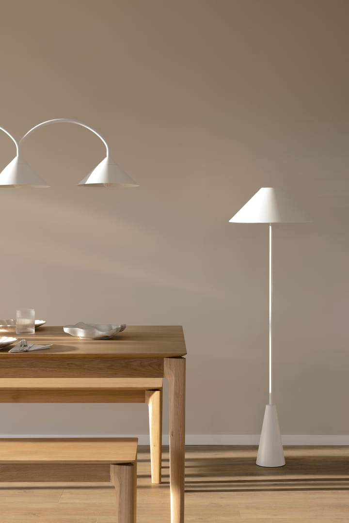 Cannes golvlampa 140 cm, Vit Globen Lighting