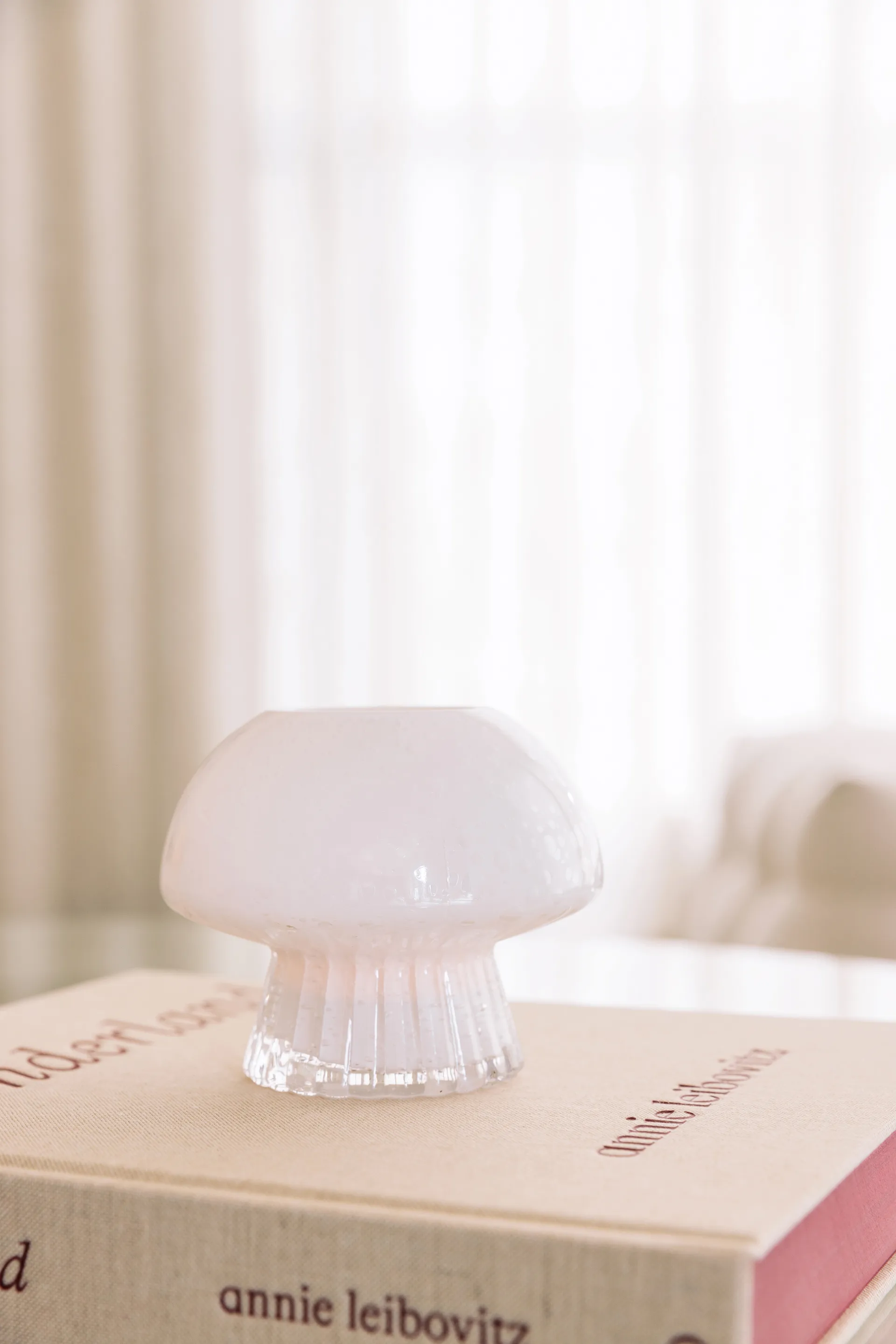 Fungo 12 värmeljushållare Special Edition, Vit Globen Lighting