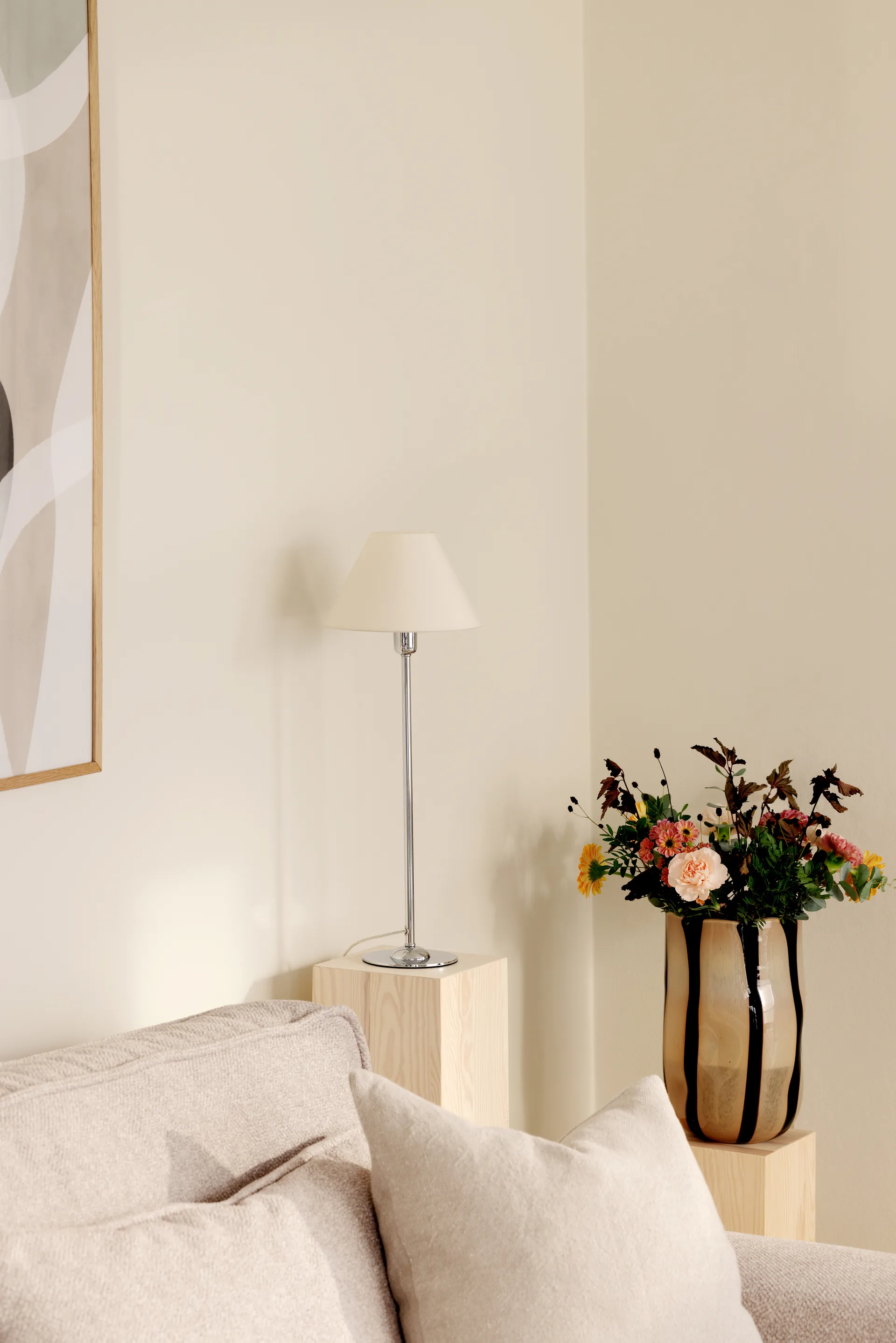 Iris 20 lampskärm, Creme Globen Lighting