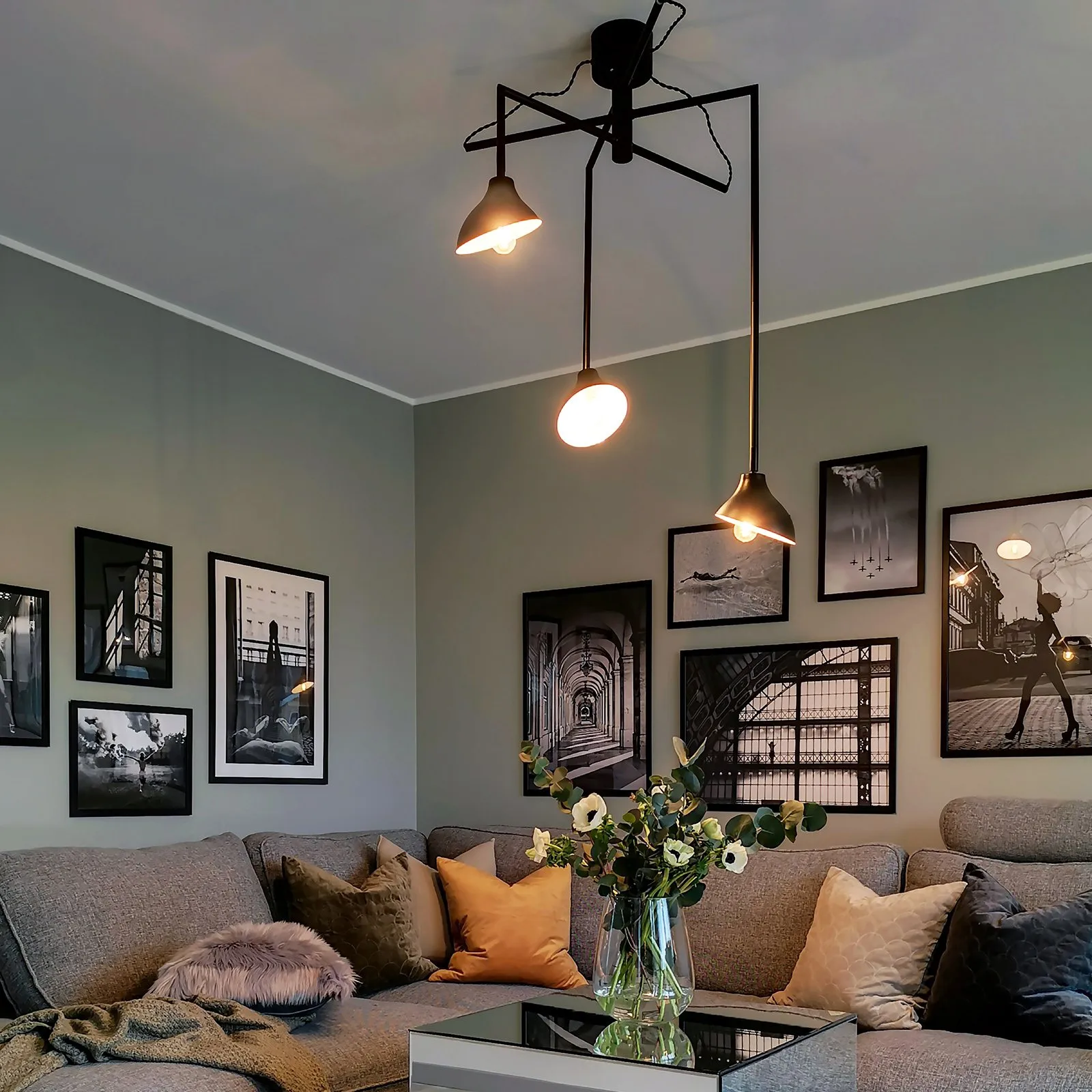 Spider 3 taklampa, Svart Globen Lighting