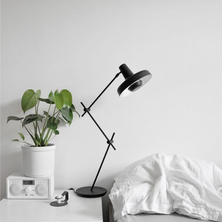 Arigato bordslampa, black Grupa