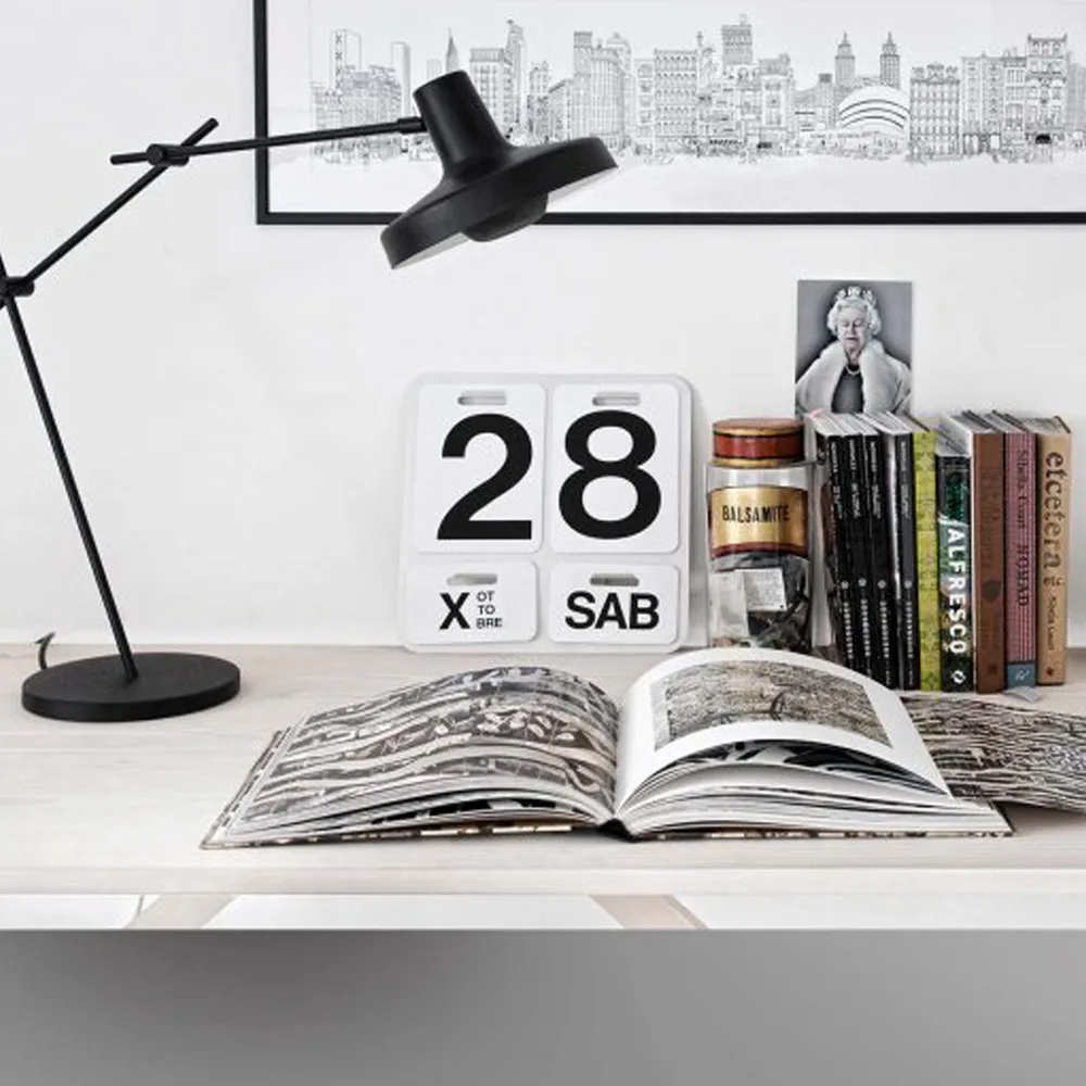 Arigato bordslampa, white, short Grupa