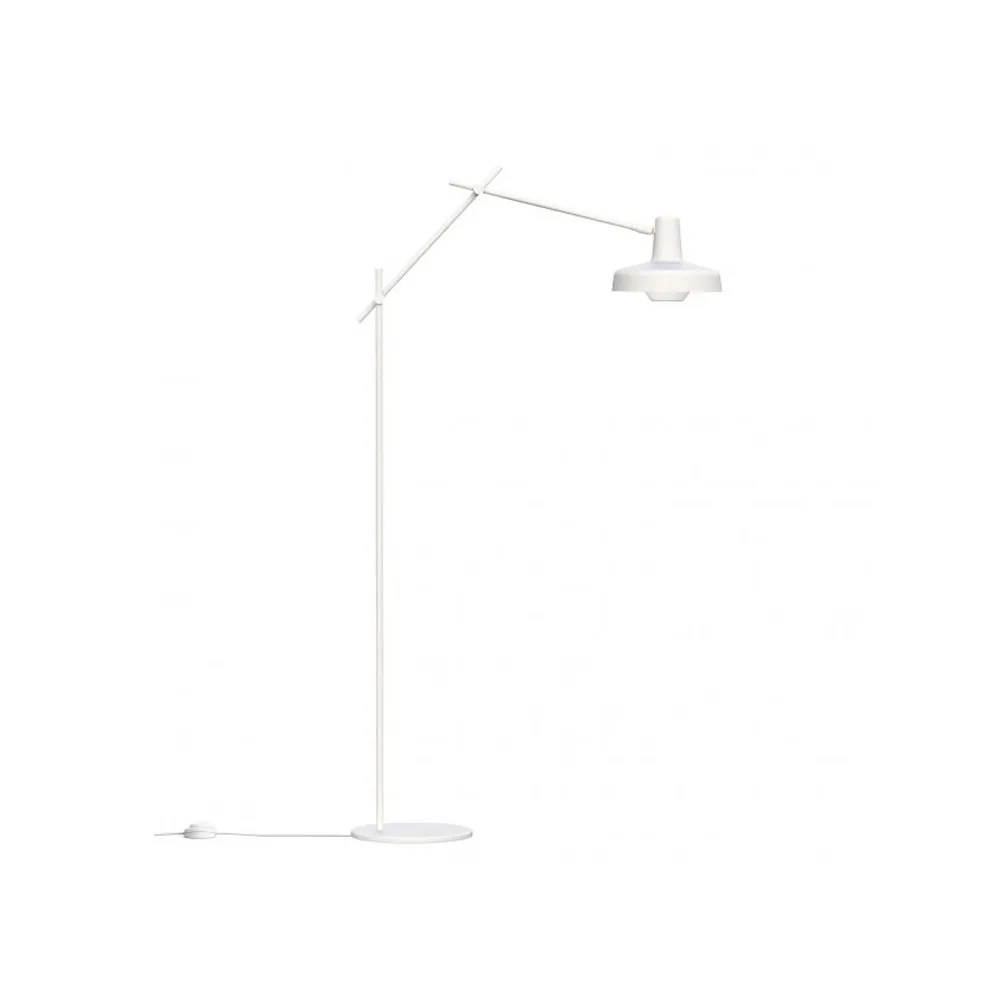 Grupa Arigato golvlampa white | Skandinavisk Design | Golvlampor | Vit