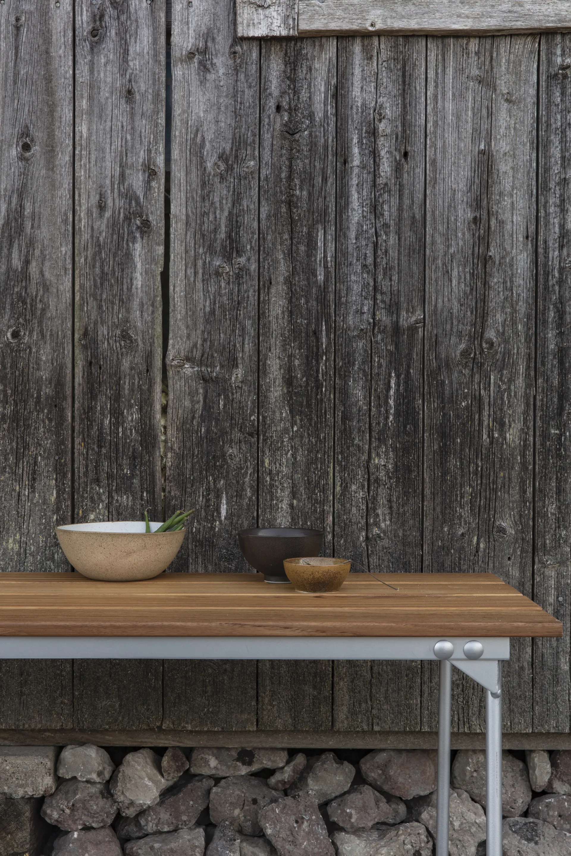 Bänk 9 bänk, Teak-170 cm-varmförzinkad Grythyttan Stålmöbler