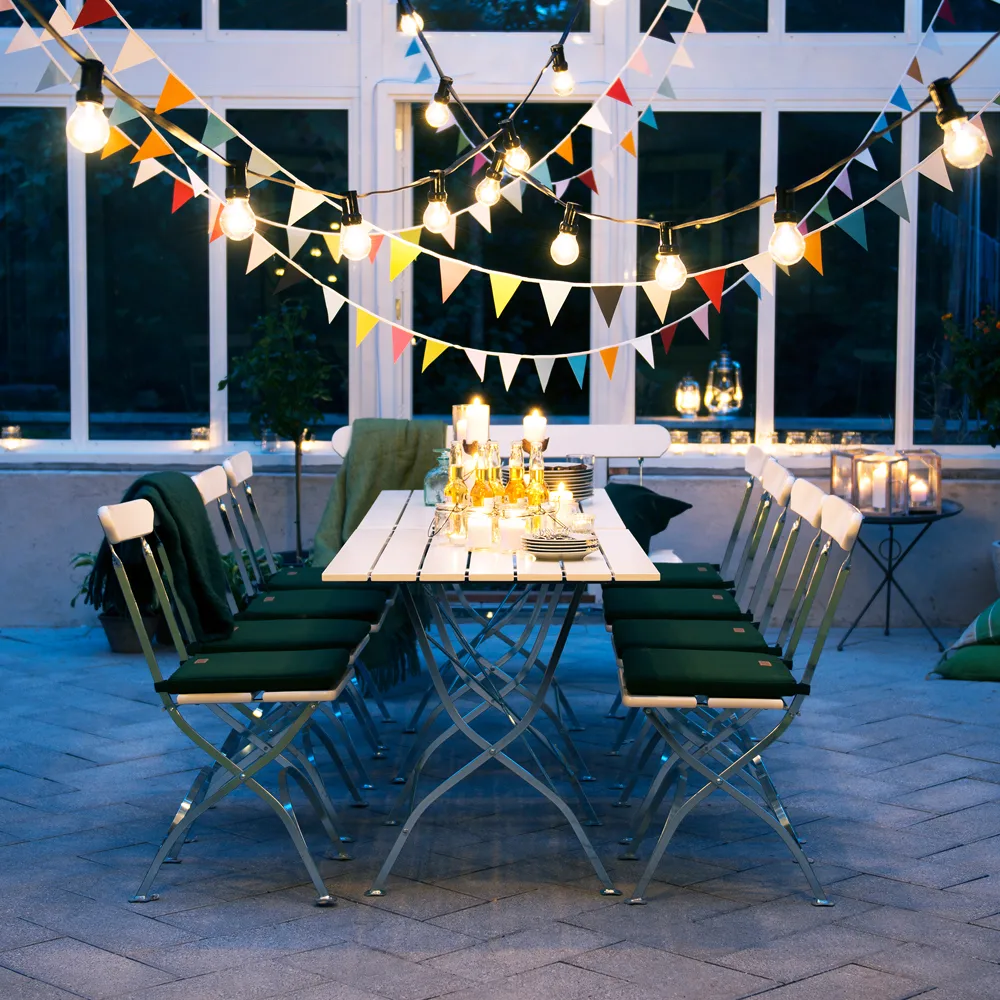 Bryggeribord, Vit lack ek-varmförzinkad Grythyttan Stålmöbler