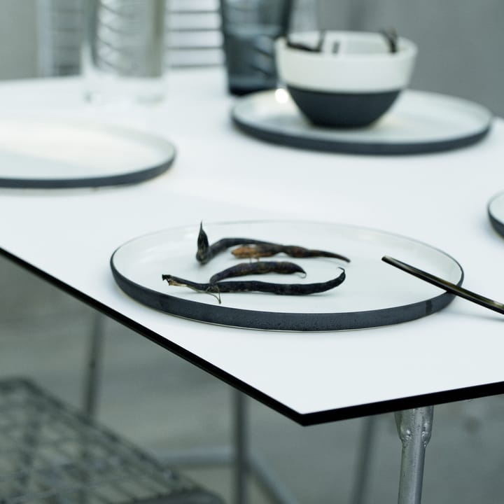High Tech bord rektangulärt - vit, svart stativ - Grythyttan Stålmöbler