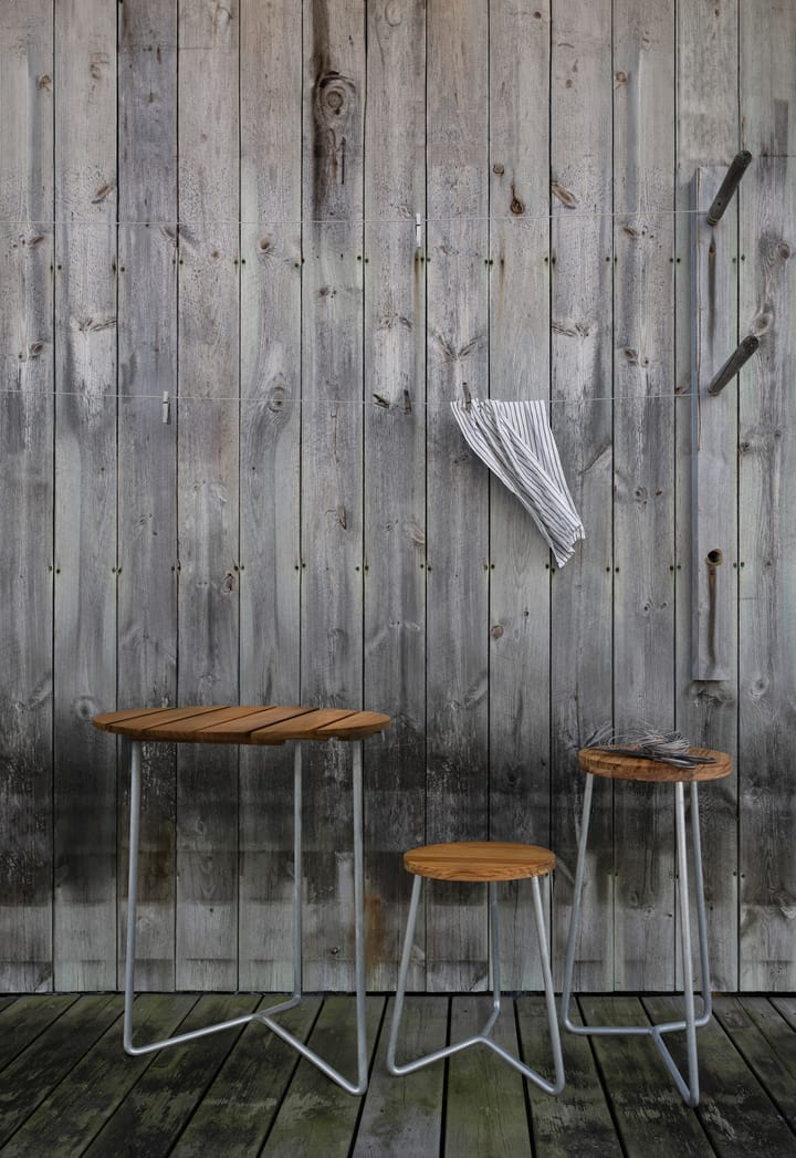 Table 6B bord Ø60 cm, Obehandlad teak- varmförzinkad stativ Grythyttan Stålmöbler