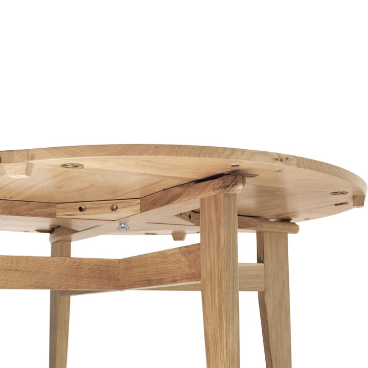 B-Table matbord, oak matt lacqured GUBI