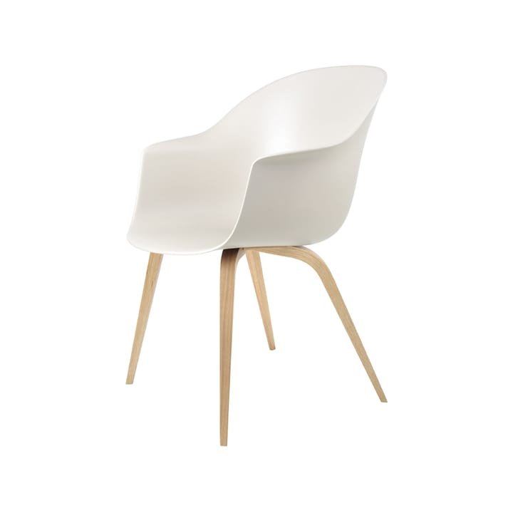 Bat stol - alabaster white, mattlackat ekstativ - GUBI