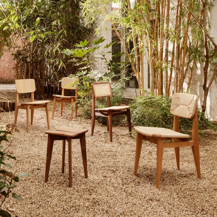 C-Chair stol, american walnut, naturflätad sits&rygg GUBI