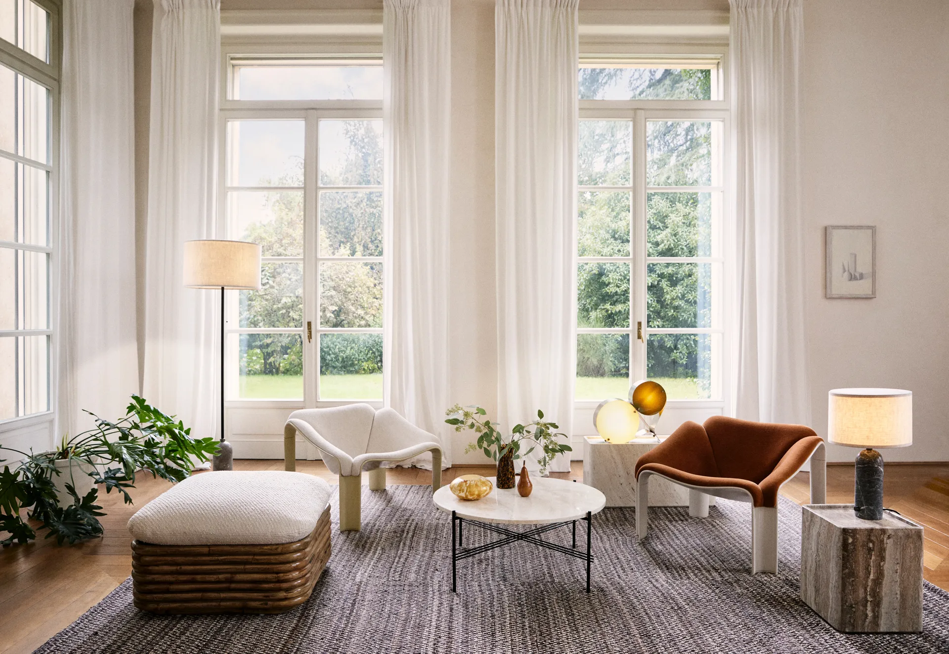 F300 loungestol,  Alabaster white-Alpaca Alto 014 GUBI