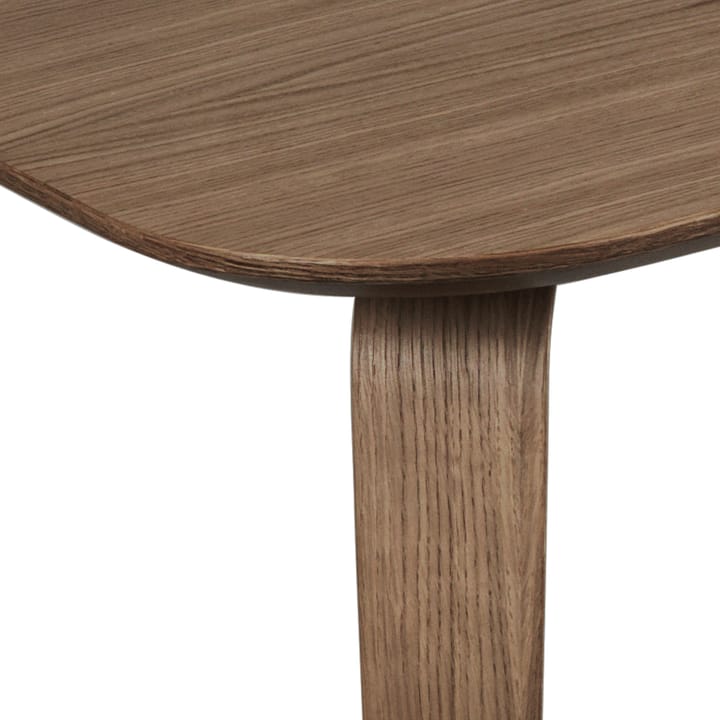 Gubi rektangulärt matbord, oak GUBI
