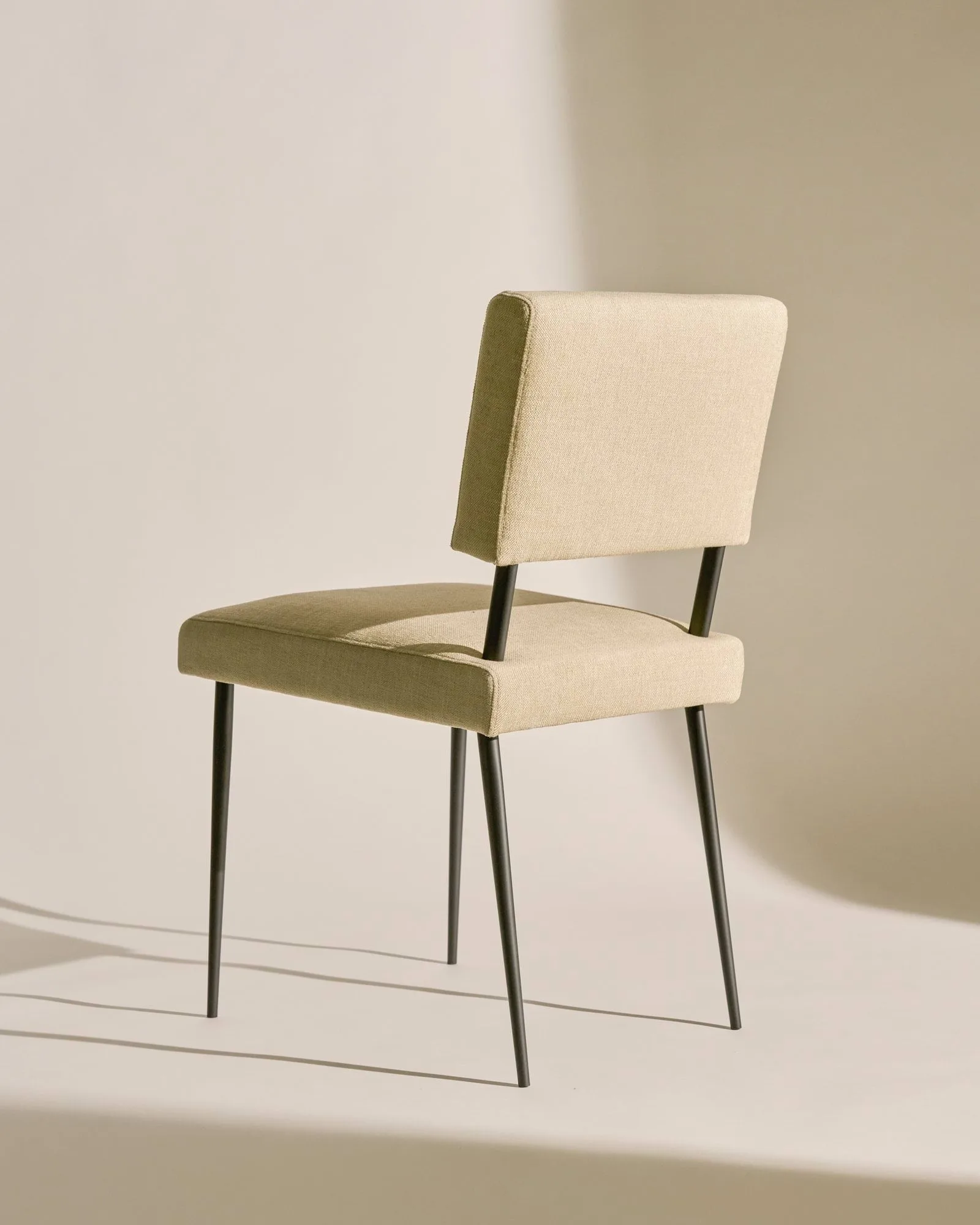 M-Chair stol, Bonito 075-matt svart GUBI M-Chair stol, Bonito 075-matt svart GUBI