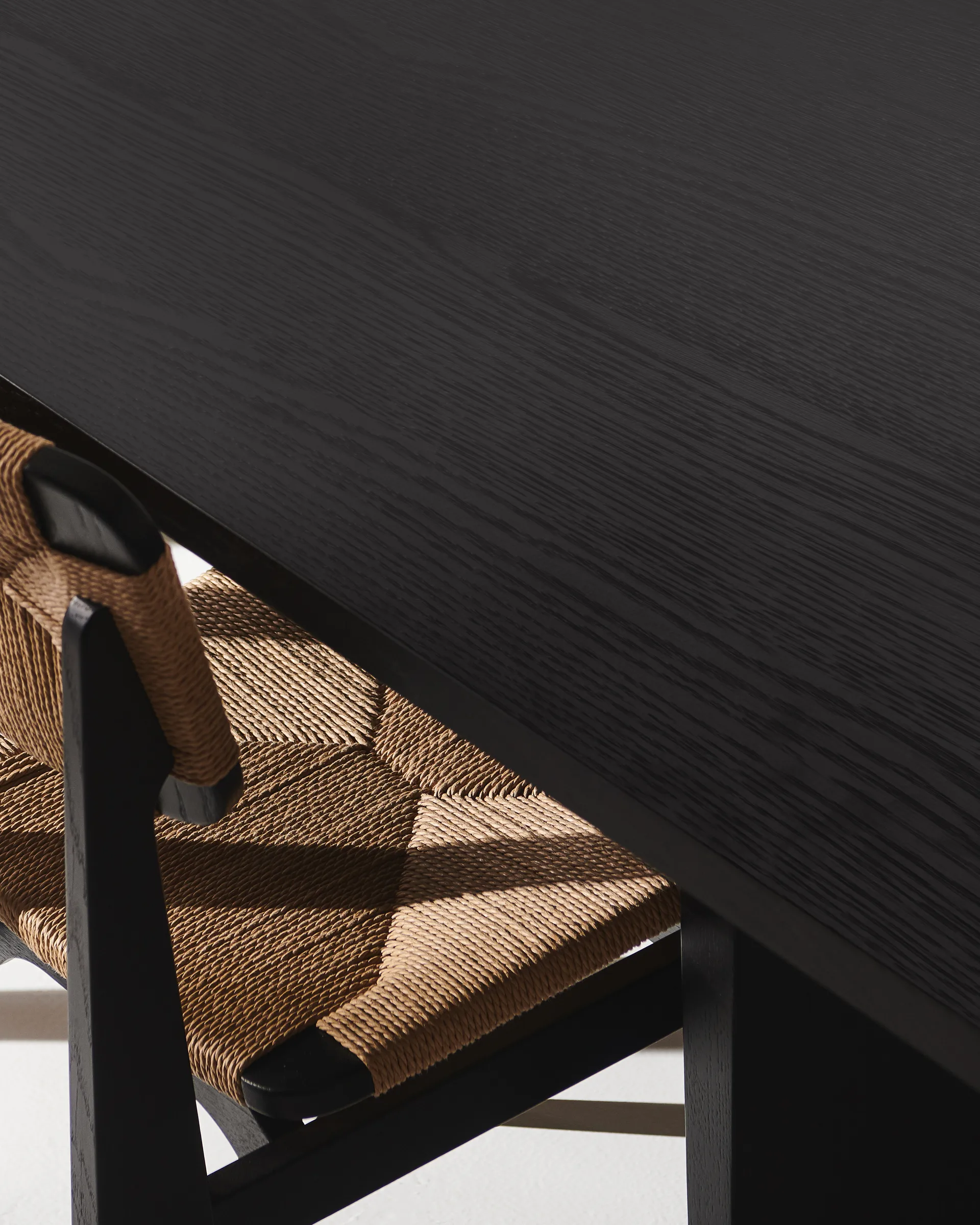 Private matbord 100x260 cm, Brun-svartbetsad ek GUBI