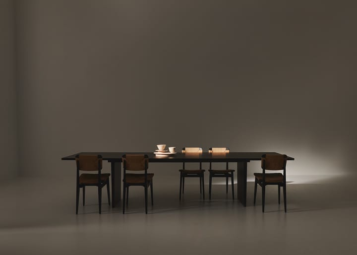 Private matbord 100x320 cm, Brun-svartbetsad ek GUBI