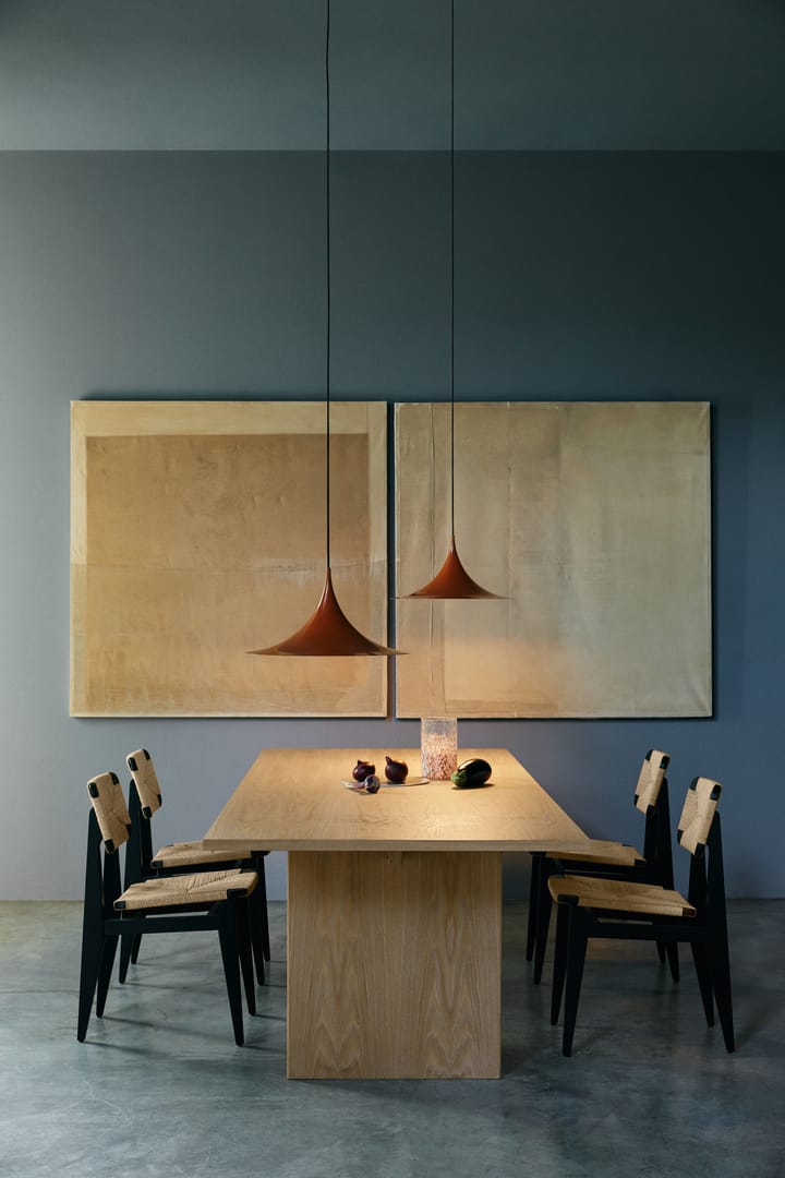 Private matbord 100x320 cm, Ljusbetsad ek GUBI