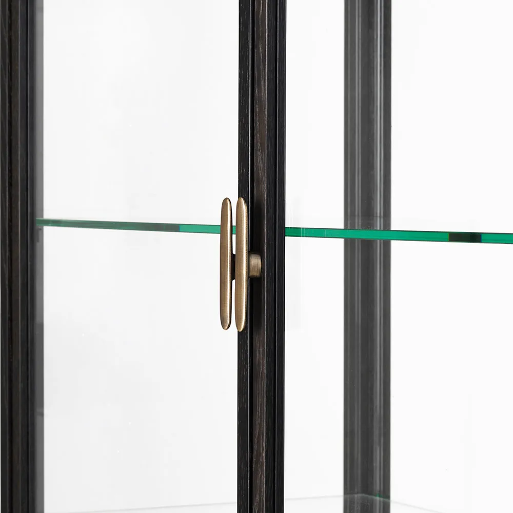 Private vitrinskåp, glas, brun-svartbetsad ek GUBI