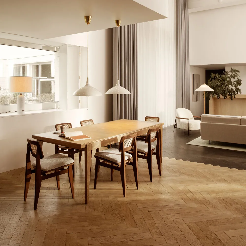 S-table matbord, american walnut, extendable GUBI