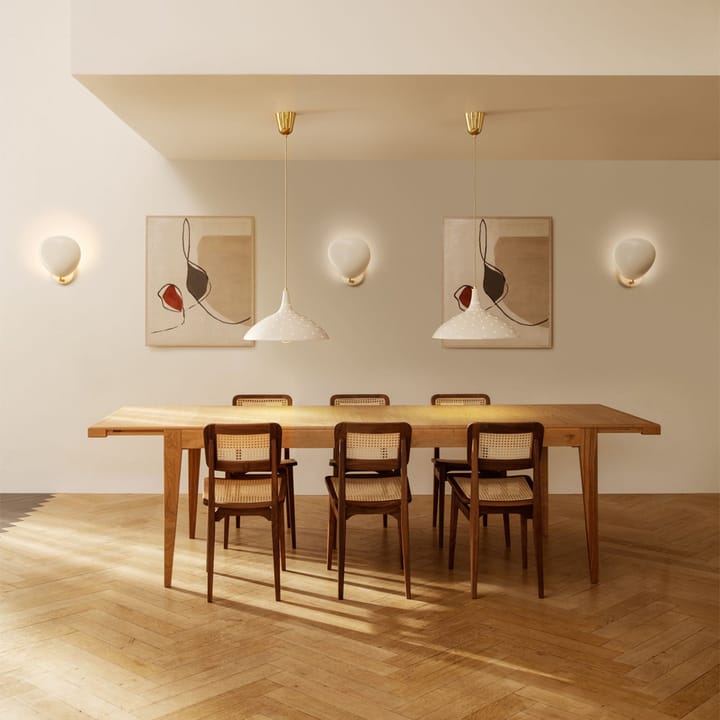 S-table matbord, american walnut, extendable GUBI
