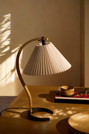 Timberline bordslampa - Oak-birch-white - GUBI